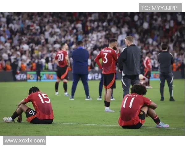 欧足联对曼城球迷种族歧视事件展开调查或将采取闭门比赛措施